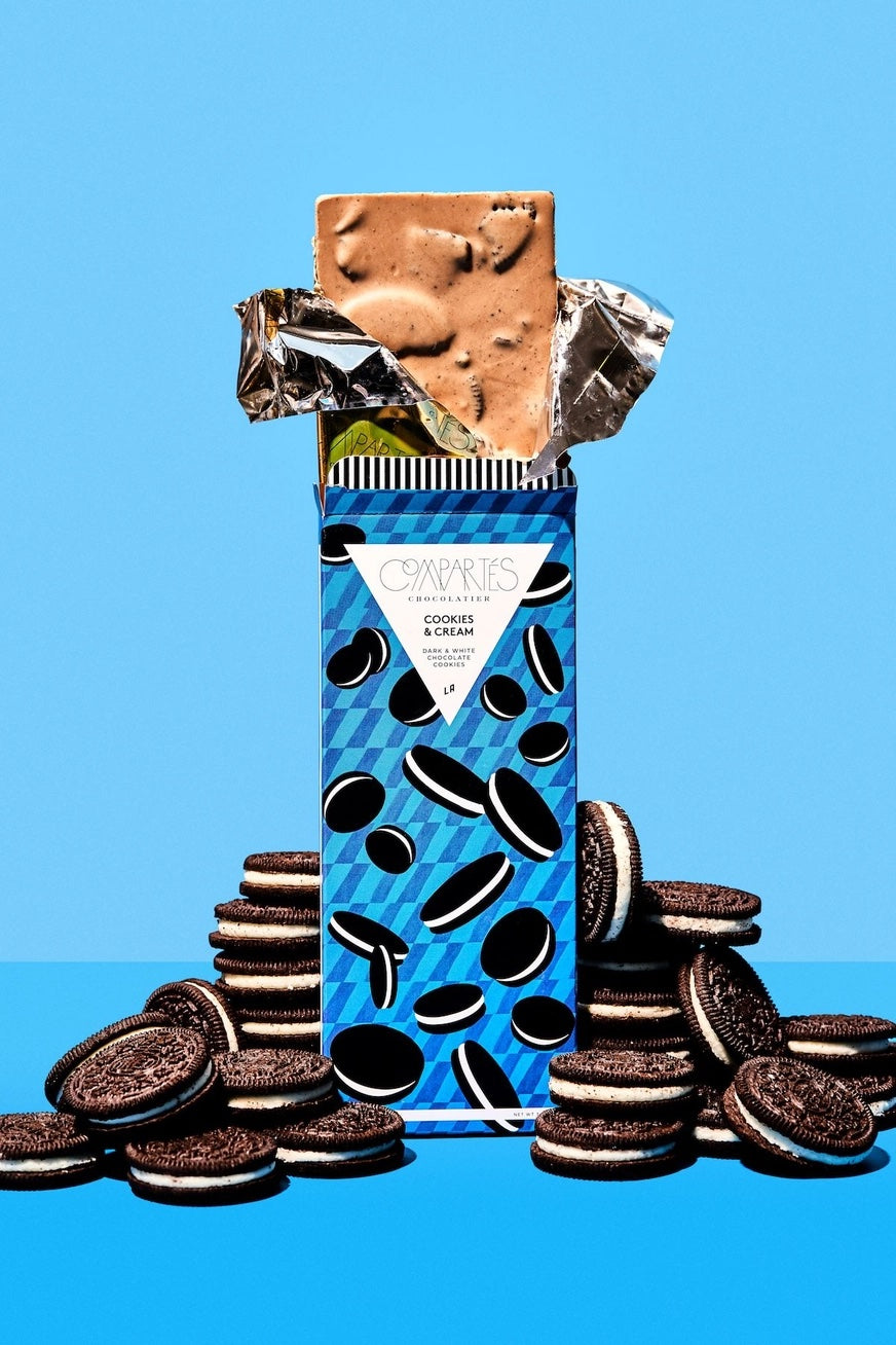 Compartes Cookies & Cream Oreo Cookie Gourmet Chocolate Bar
