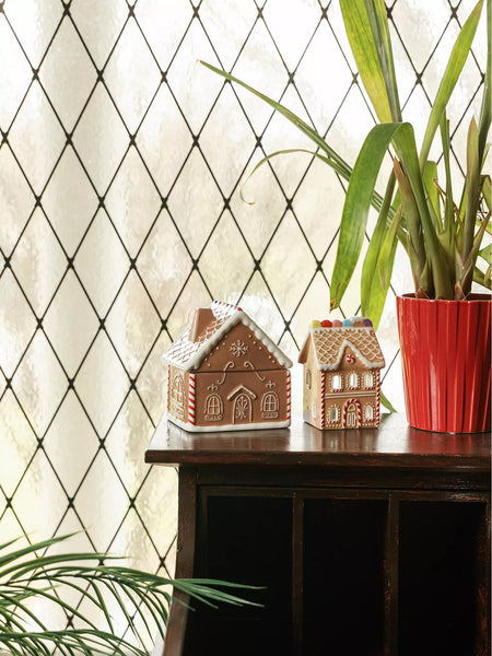 Paddywax Gingerbread House 9.5oz Candle