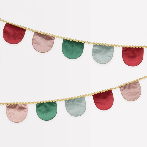 Meri Meri Christmas Velvet Scallop Garland