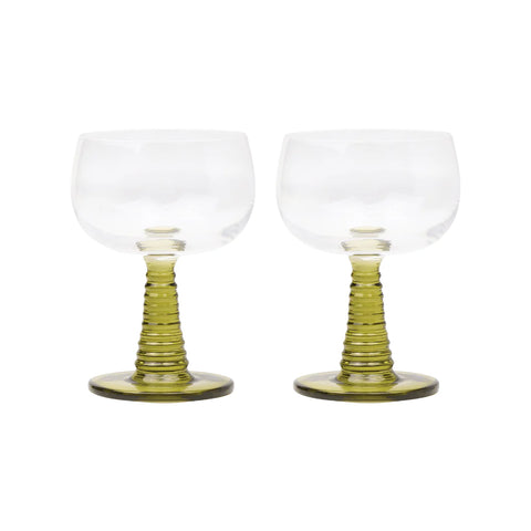 Here's How The Romy Wine Glass Set - Olive